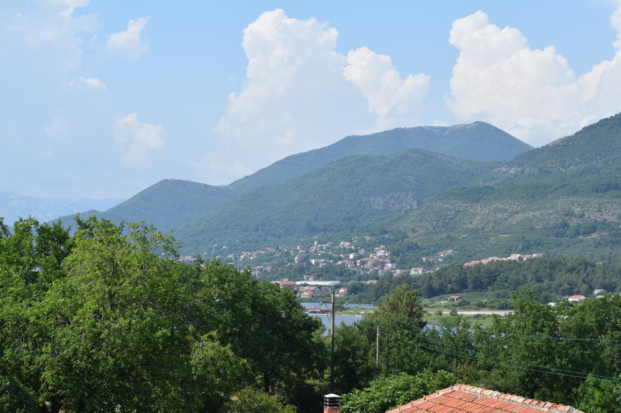 Kristina Apartments Tivat Exterior photo