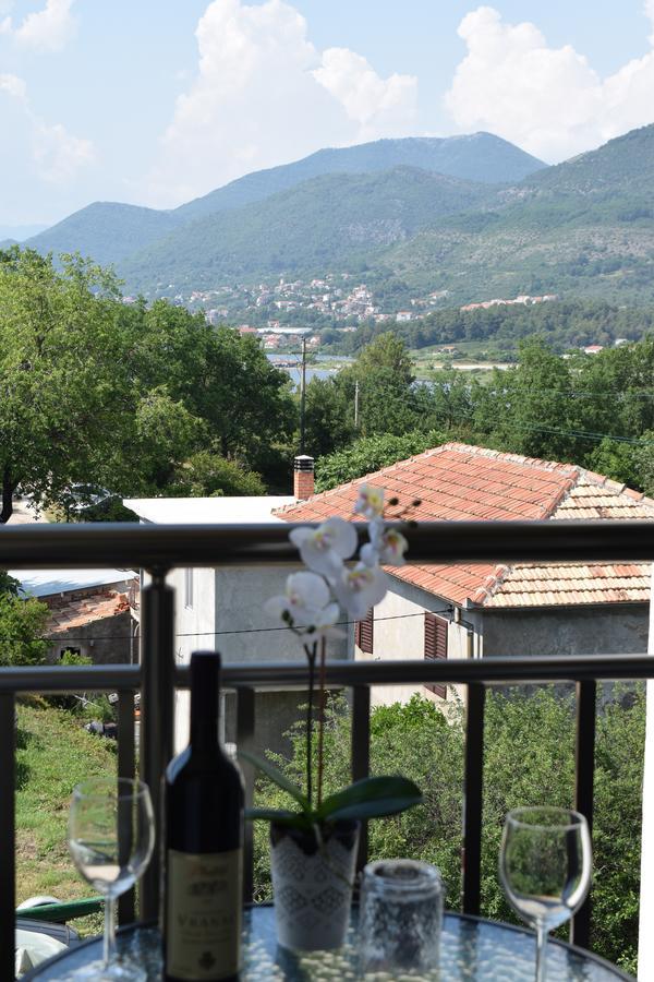 Kristina Apartments Tivat Exterior photo